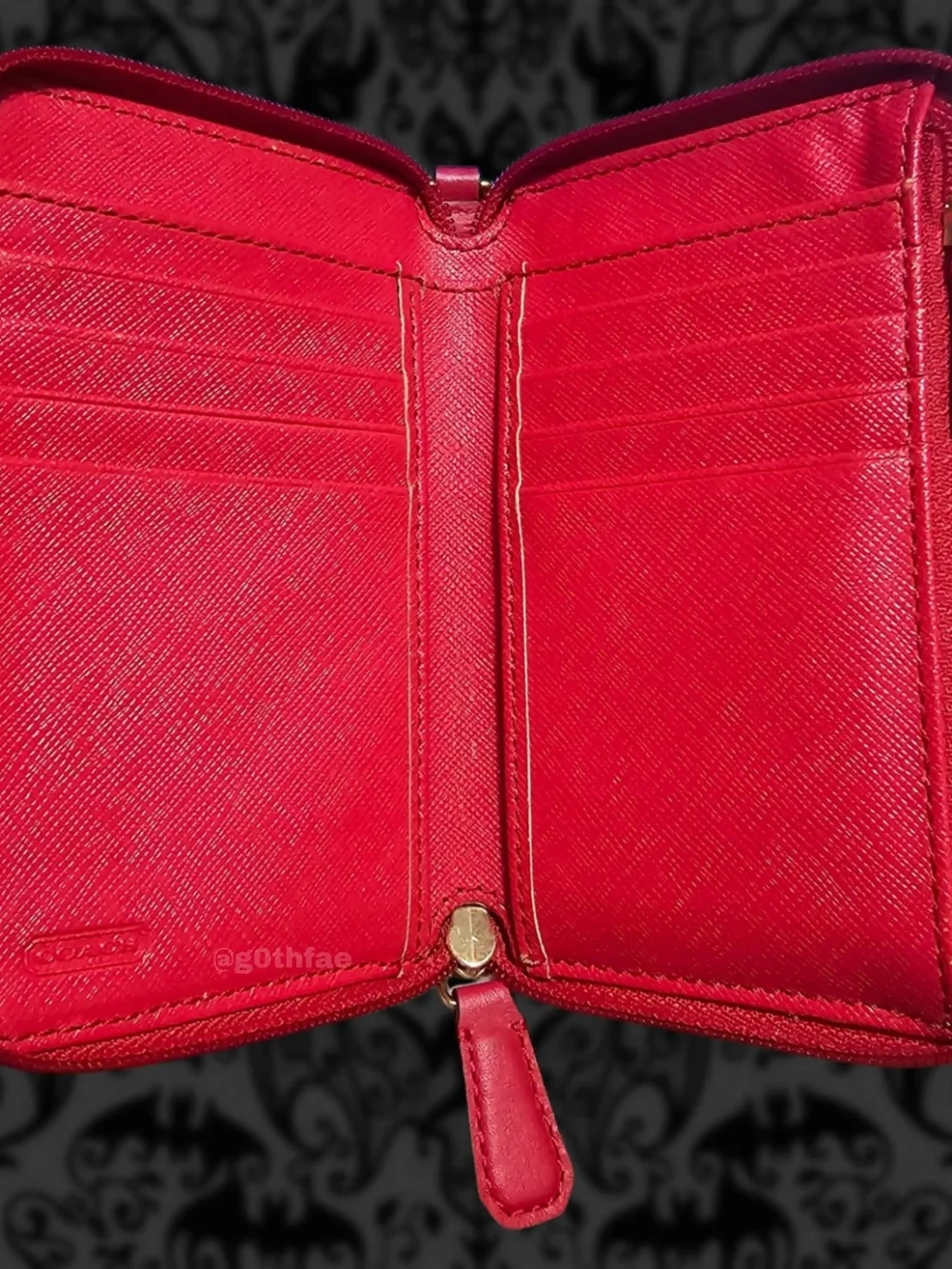 VTG Y2K COACH Legacy Leather Phone Wristlet ID Wallet with Turn-Lock - Red/Gold